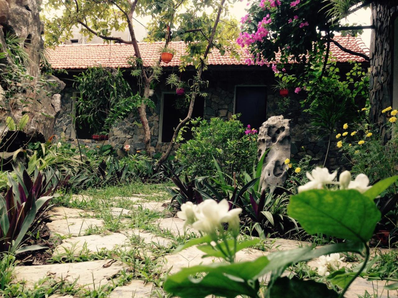 Mr. Viet Home Stay นิญบิ่ญ ภายนอก รูปภาพ