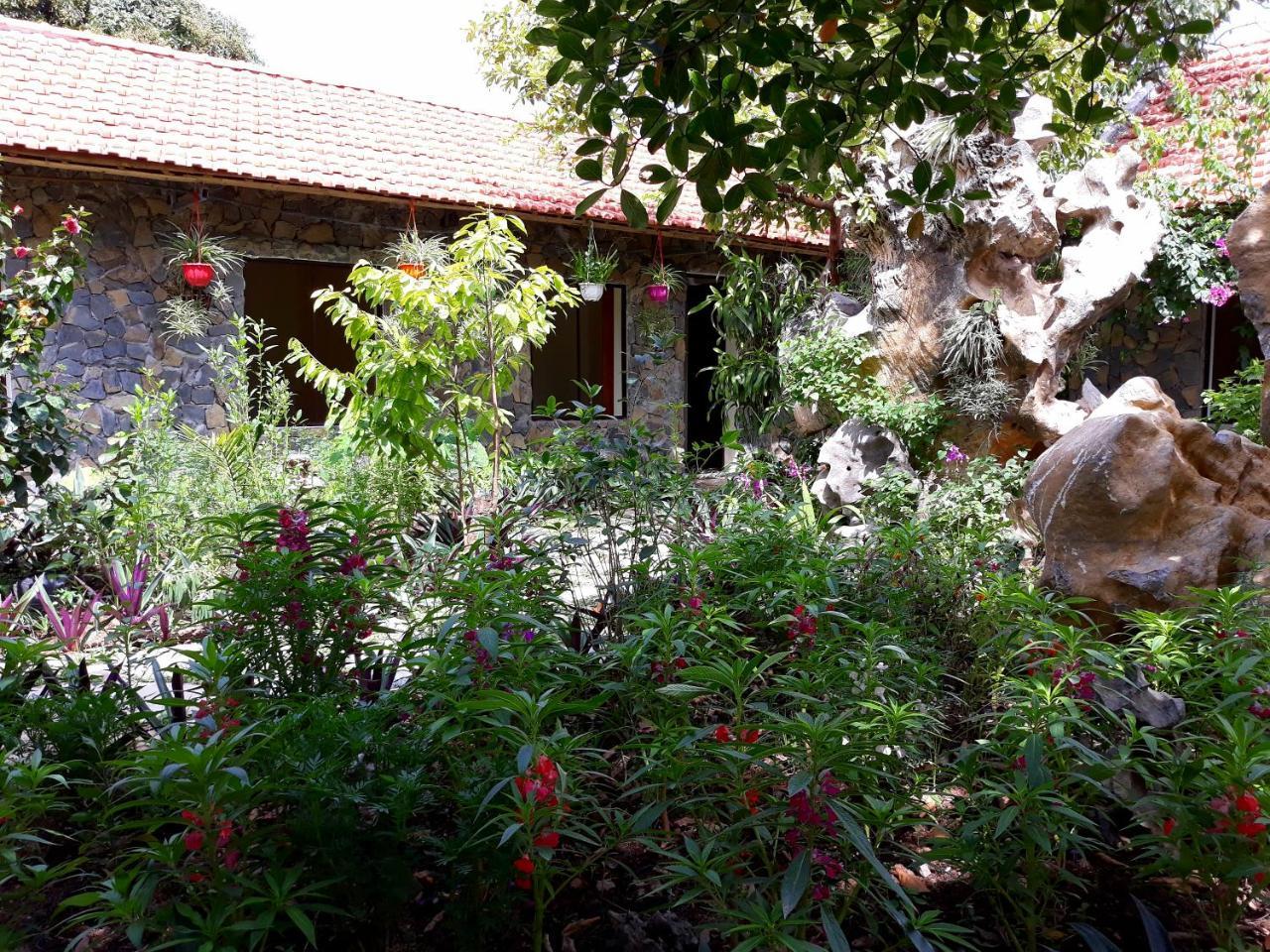 Mr. Viet Home Stay นิญบิ่ญ ภายนอก รูปภาพ