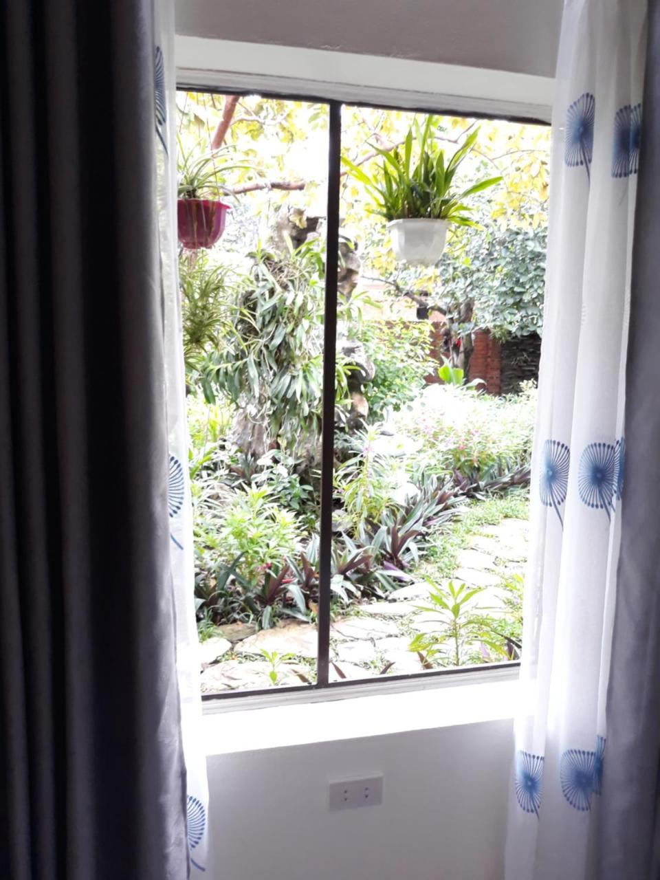 Mr. Viet Home Stay นิญบิ่ญ ภายนอก รูปภาพ
