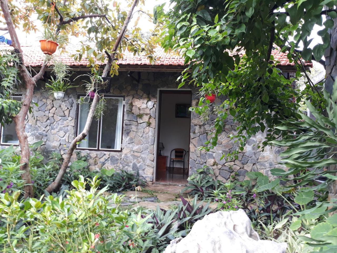 Mr. Viet Home Stay นิญบิ่ญ ภายนอก รูปภาพ