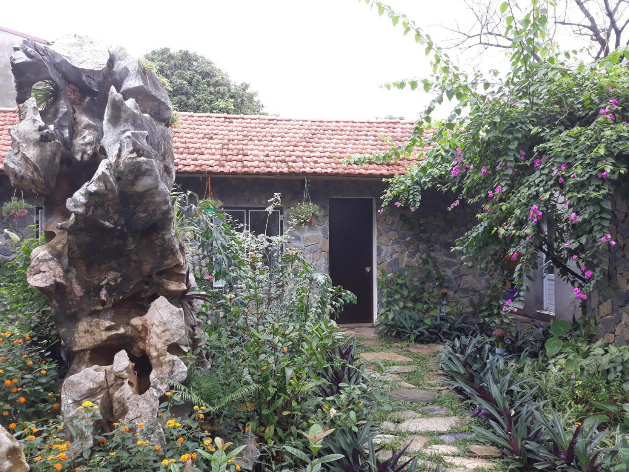 Mr. Viet Home Stay นิญบิ่ญ ภายนอก รูปภาพ