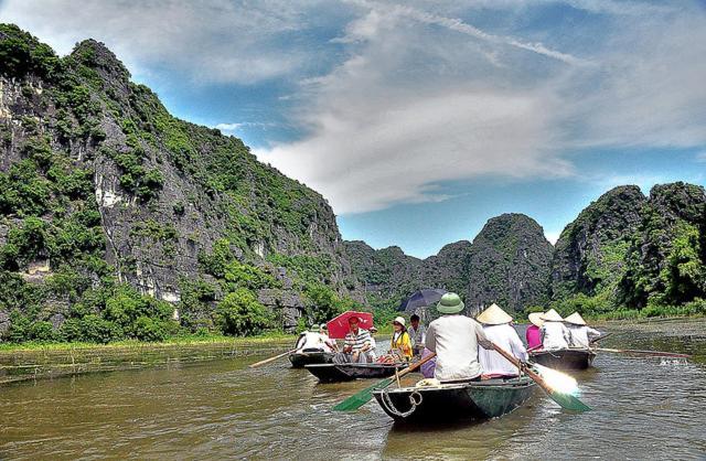 Mr. Viet Home Stay นิญบิ่ญ ภายนอก รูปภาพ