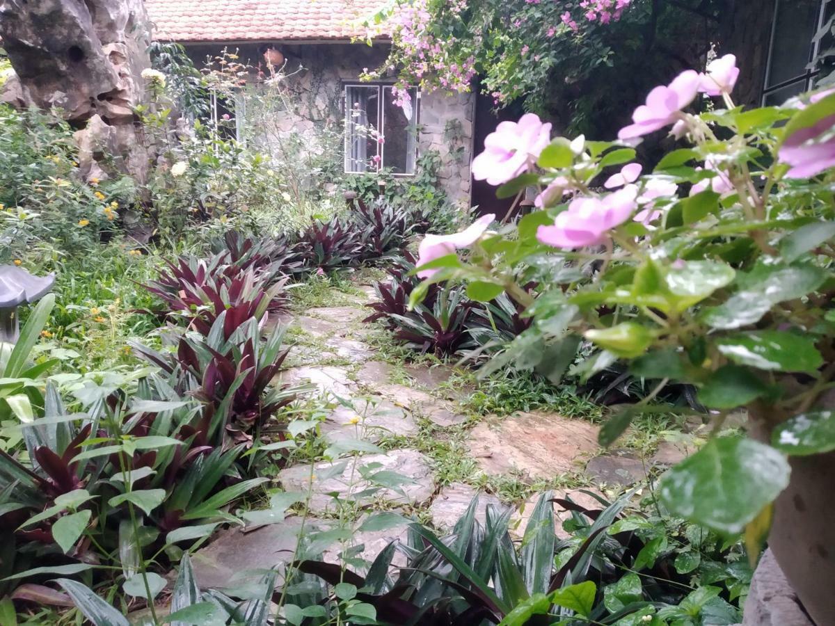 Mr. Viet Home Stay นิญบิ่ญ ภายนอก รูปภาพ